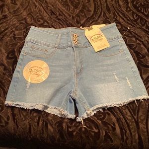 JEAN SHORTS CALIFORNIA VINTAGE NEW WITH TAGS SIZE 7